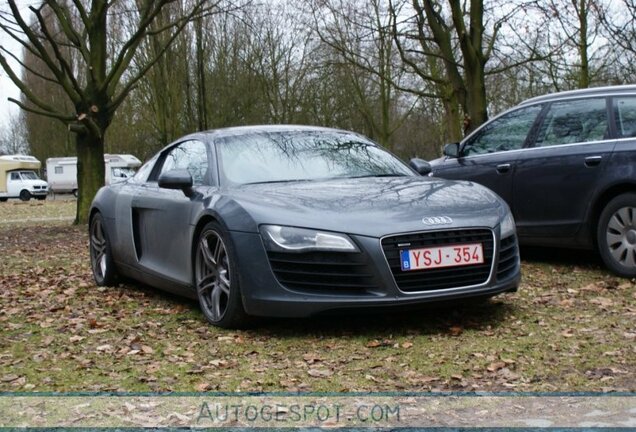 Audi R8