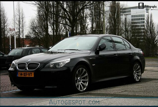 BMW M5 E60 2005