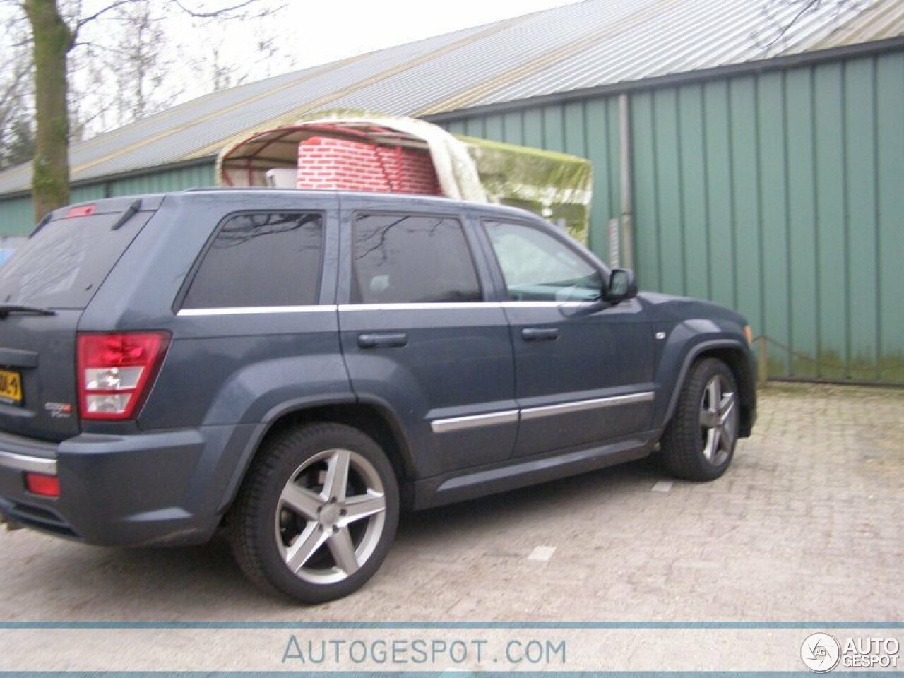 Jeep Grand Cherokee SRT-8 2005