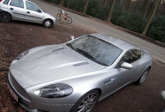 Aston Martin DB9