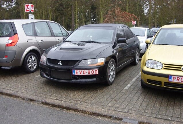 Mitsubishi Lancer Evolution IX FQ