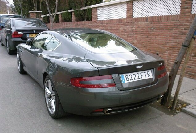 Aston Martin DB9