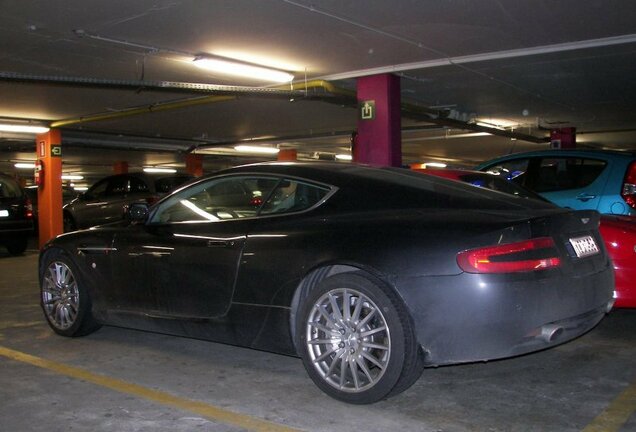 Aston Martin DB9