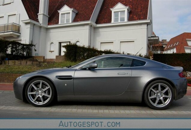 Aston Martin V8 Vantage