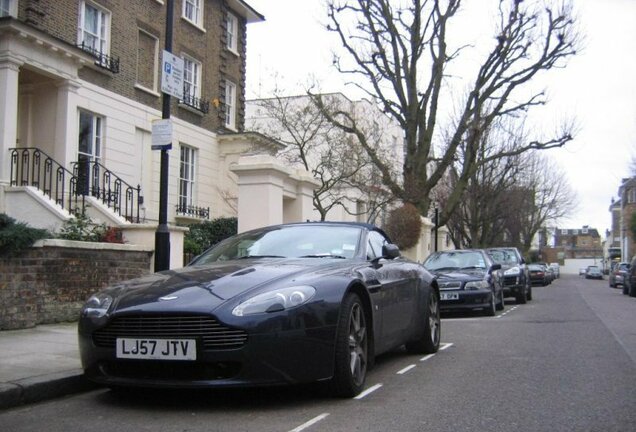 Aston Martin V8 Vantage Roadster