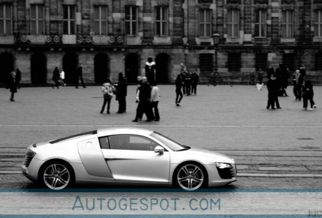 Audi R8