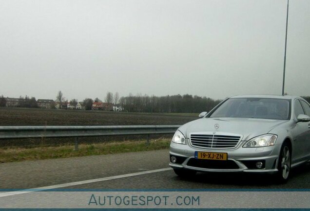 Mercedes-Benz S 63 AMG W221