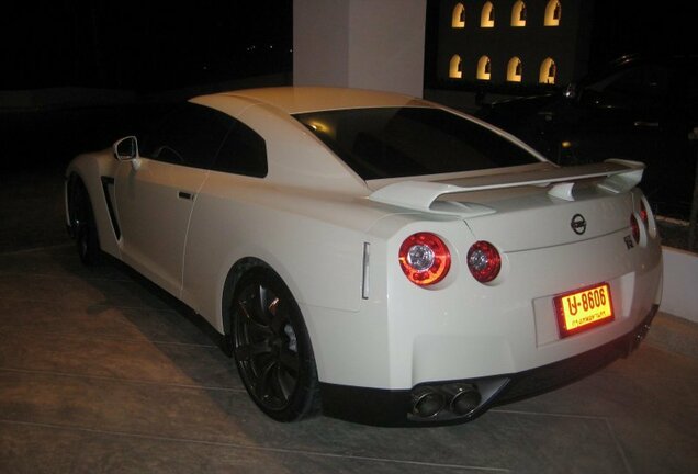 Nissan GT-R