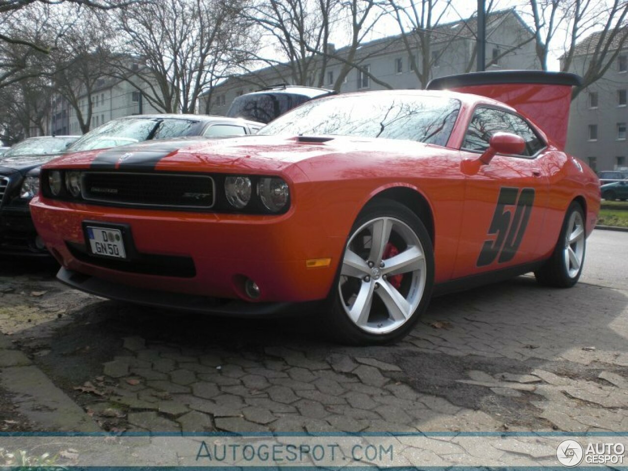 Dodge Challenger SRT-8