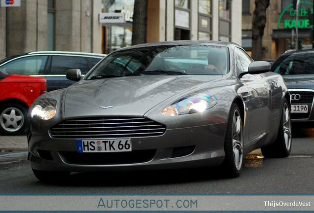 Aston Martin DB9