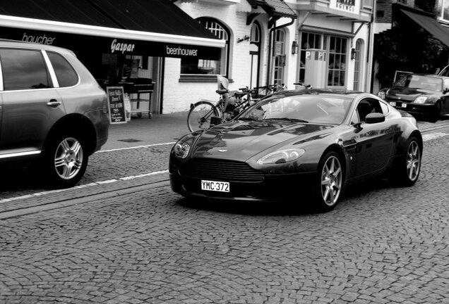 Aston Martin V8 Vantage