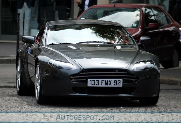 Aston Martin V8 Vantage