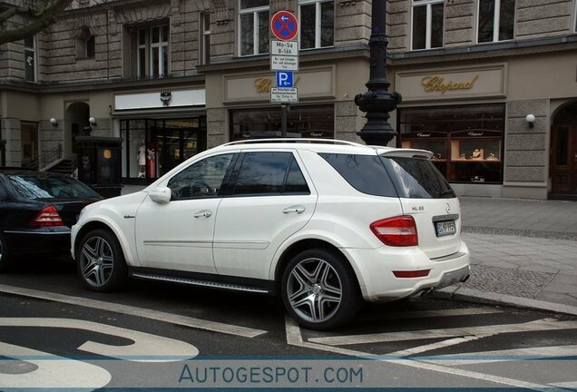 Mercedes-Benz ML 63 AMG W164 2009