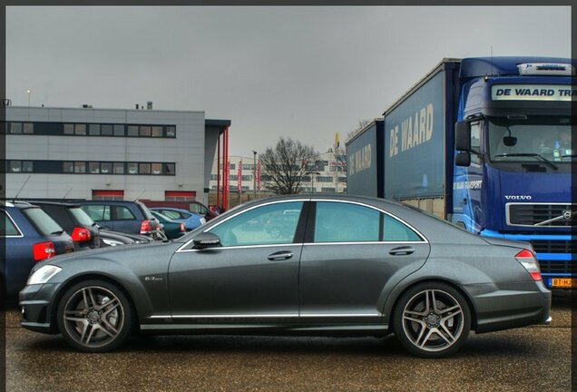 Mercedes-Benz S 63 AMG W221