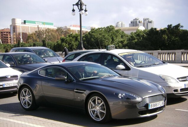 Aston Martin V8 Vantage