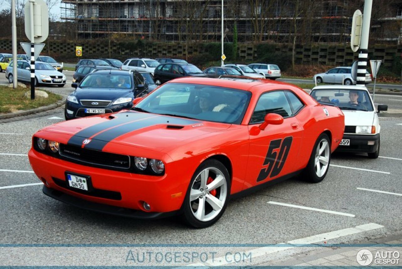 Dodge Challenger SRT-8