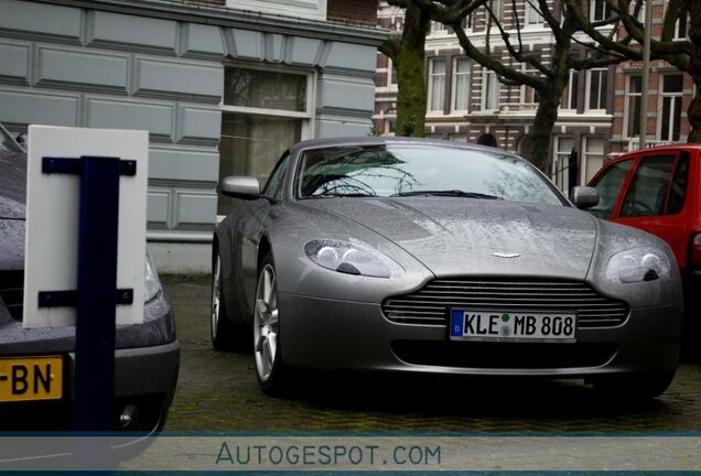 Aston Martin V8 Vantage Roadster