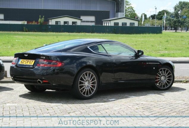 Aston Martin DB9