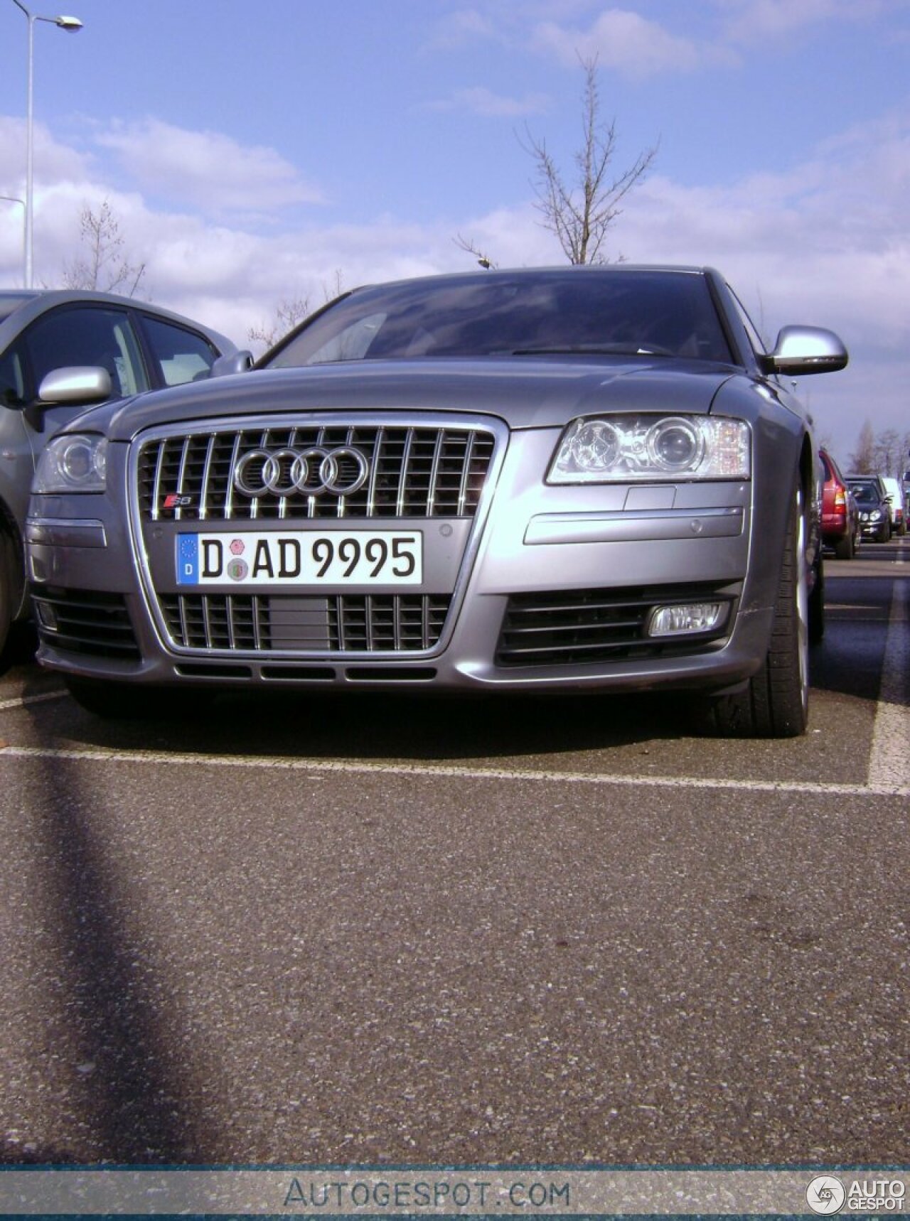 Audi S8 D3