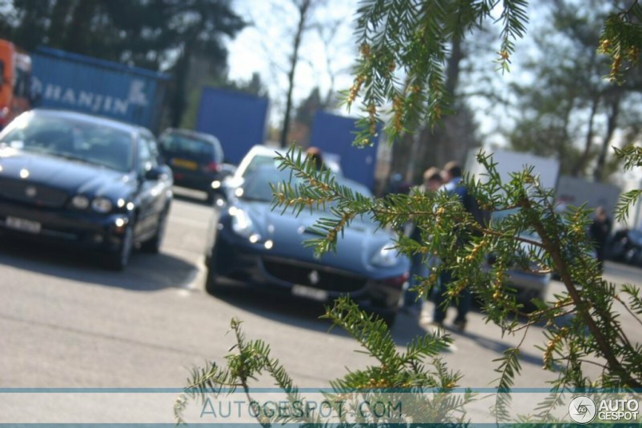 Ferrari California