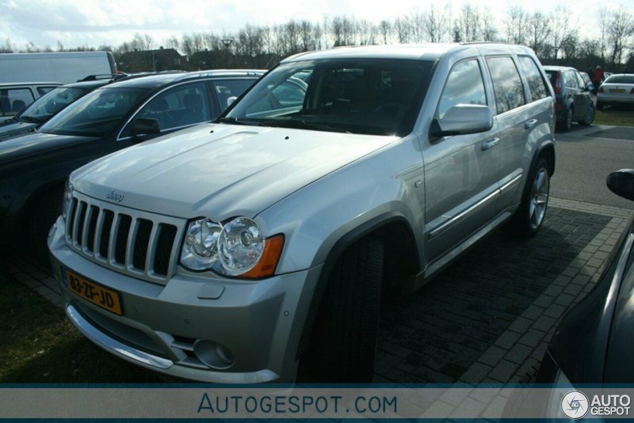 Jeep Grand Cherokee SRT-8 2005