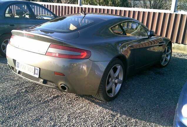 Aston Martin V8 Vantage