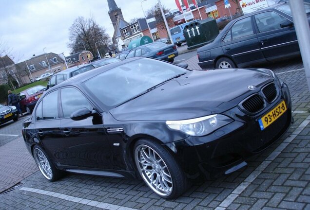 BMW M5 E60 2005