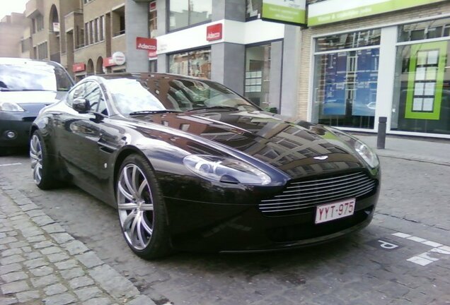 Aston Martin V8 Vantage