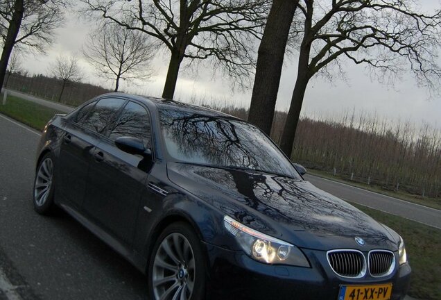 BMW M5 E60 2005