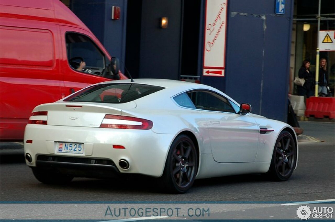 Aston Martin V8 Vantage