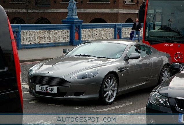 Aston Martin DB9