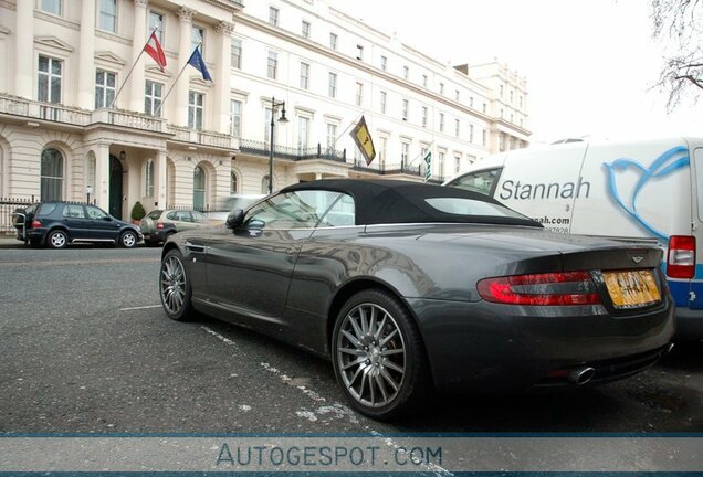 Aston Martin DB9 Volante