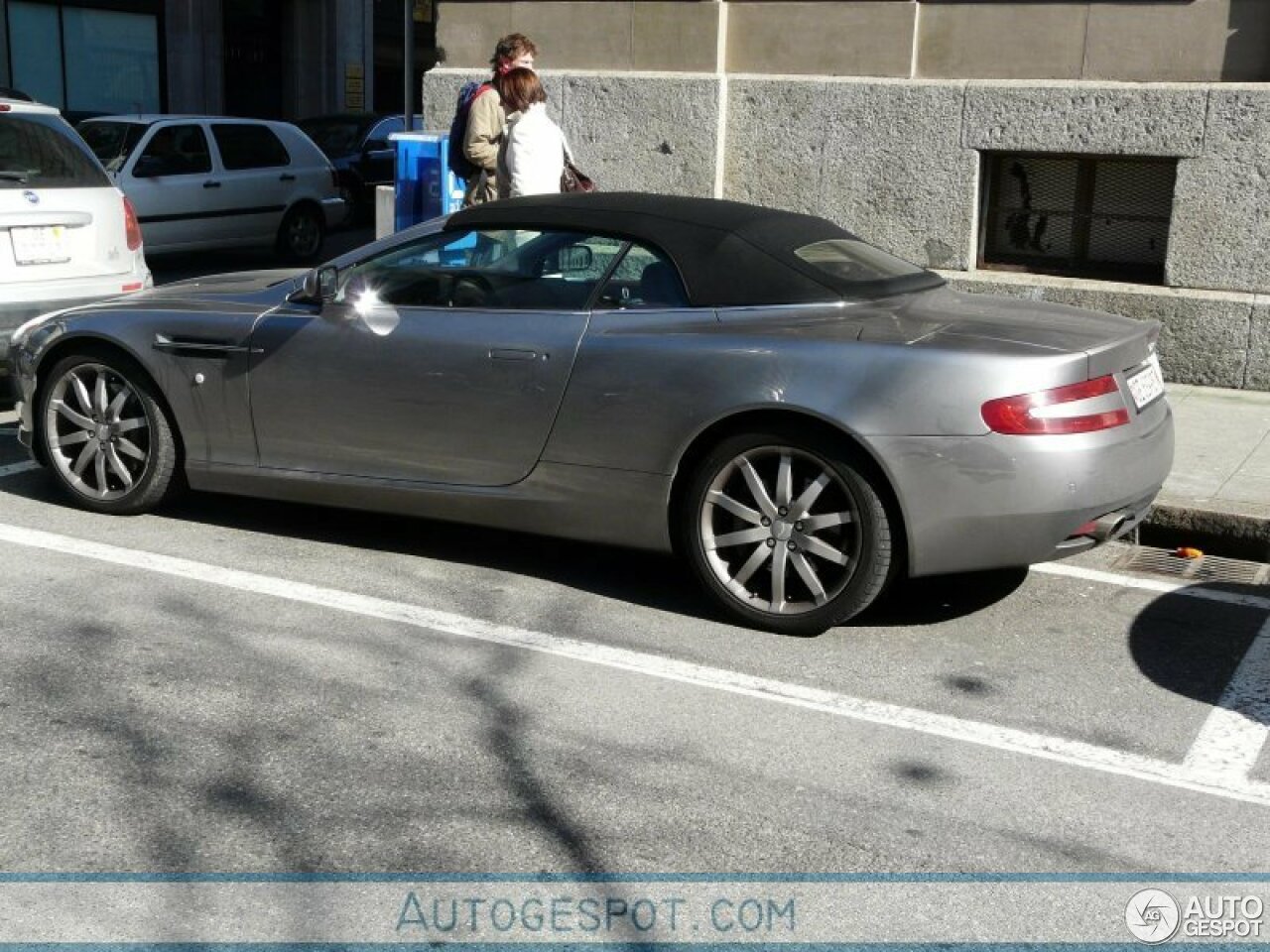 Aston Martin DB9 Volante