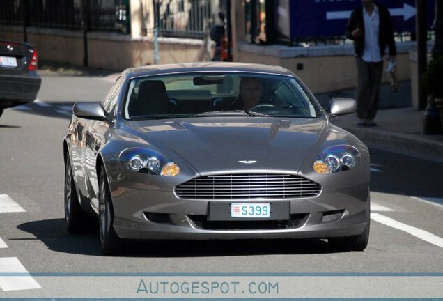 Aston Martin DB9