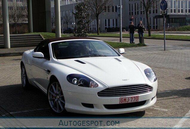 Aston Martin DB9 Volante