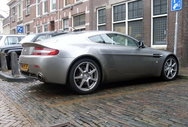 Aston Martin V8 Vantage