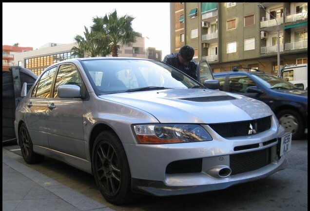 Mitsubishi Lancer Evolution IX MR FQ-320