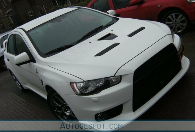 Mitsubishi Lancer Evolution X MR