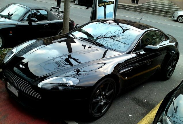 Aston Martin V8 Vantage