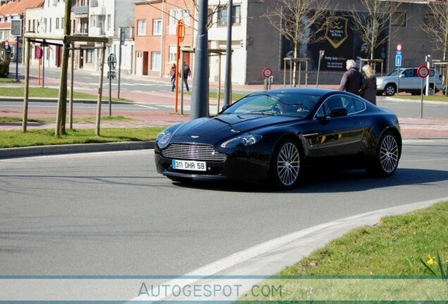 Aston Martin V8 Vantage