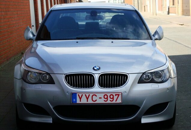 BMW M5 E60 2005