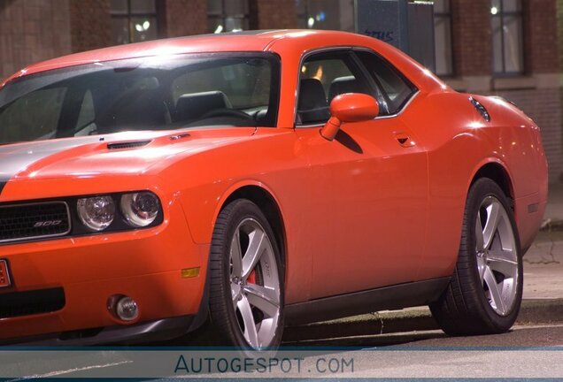 Dodge Challenger SRT-8 500