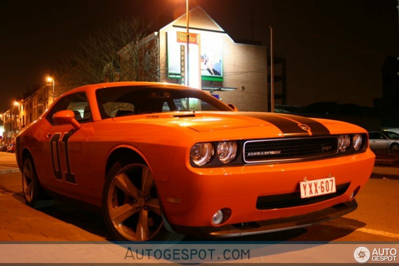 Dodge Challenger SRT-8