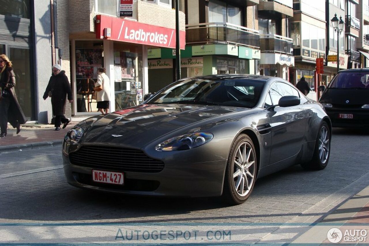 Aston Martin V8 Vantage