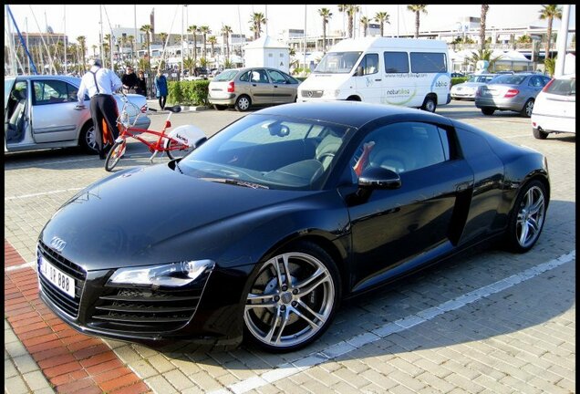 Audi R8