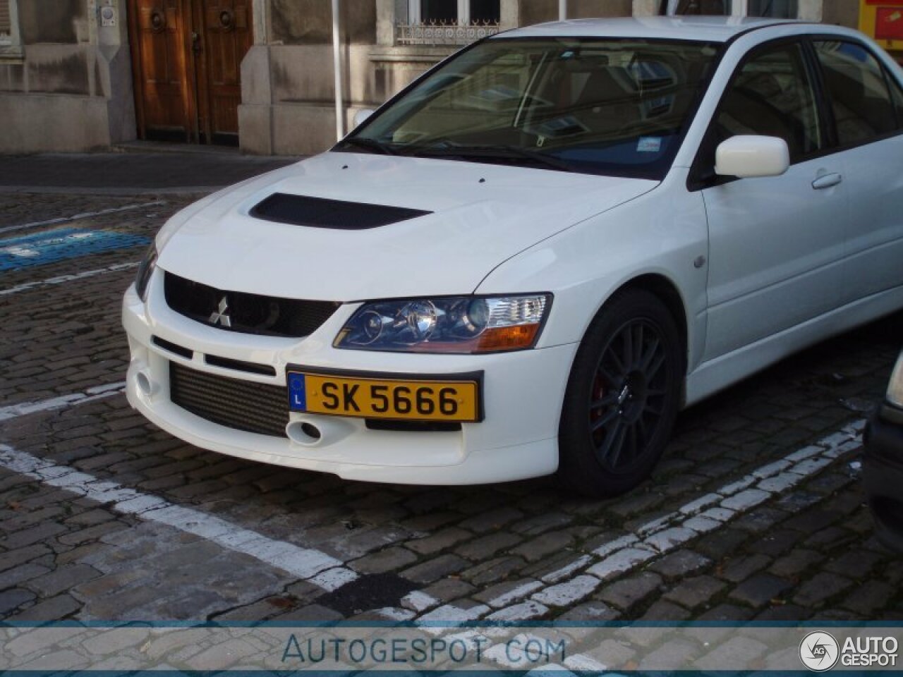 Mitsubishi Lancer Evolution IX FQ