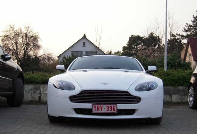 Aston Martin V8 Vantage Roadster