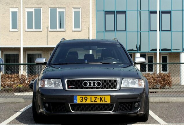 Audi RS6 Avant C5