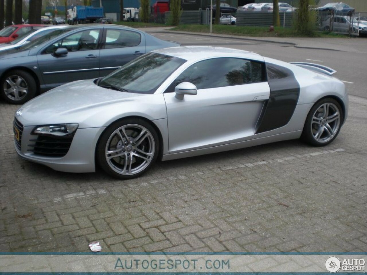 Audi R8