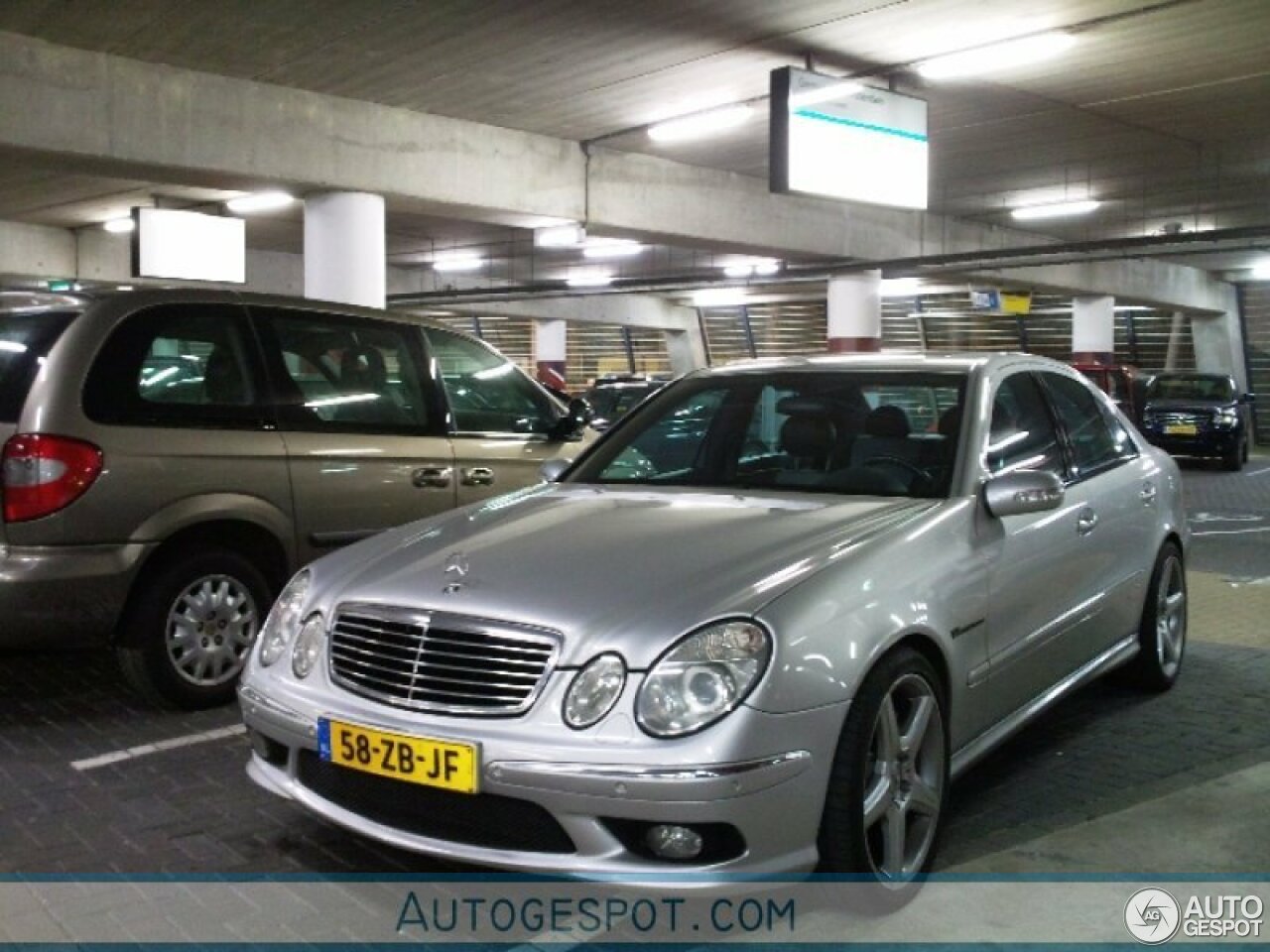 Mercedes-Benz E 55 AMG